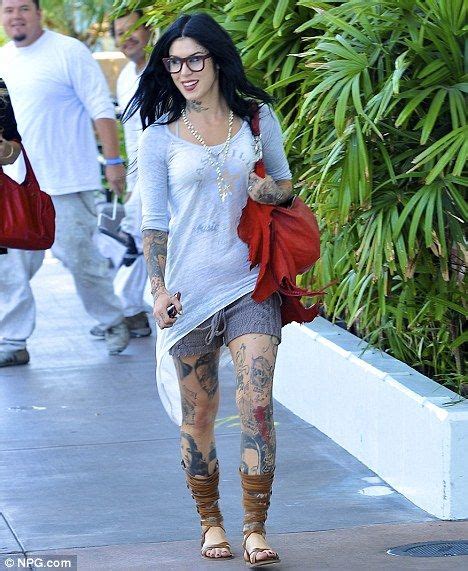 kat von d leg tattoos|Kat Von D Posts First Photo After Covering Her Leg Tattoos